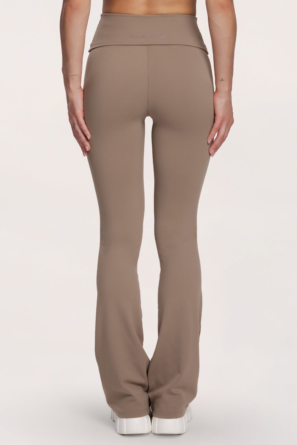 Zvony pilates era warm beige