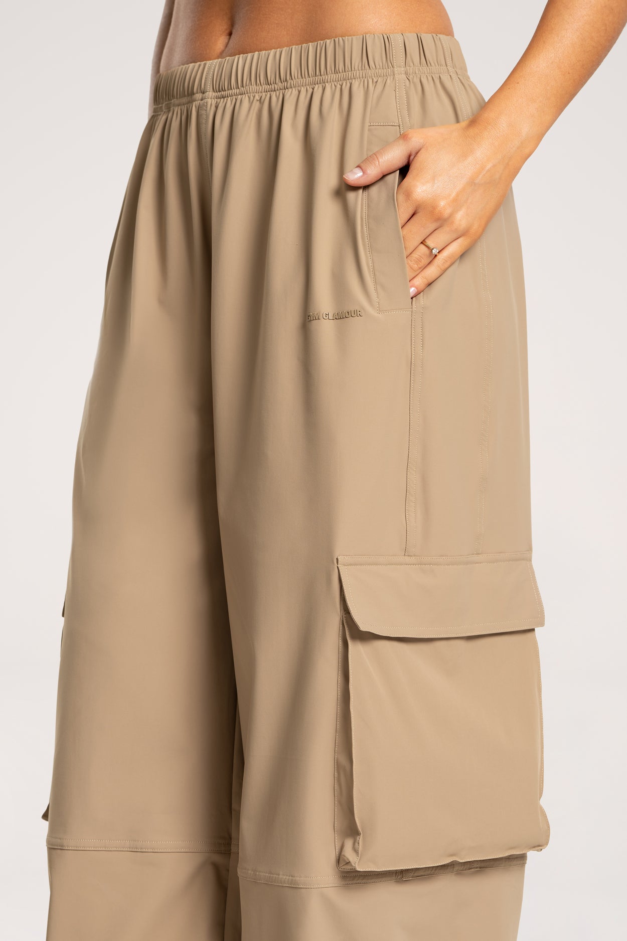 Kalhoty cargo UN1FORM sahara