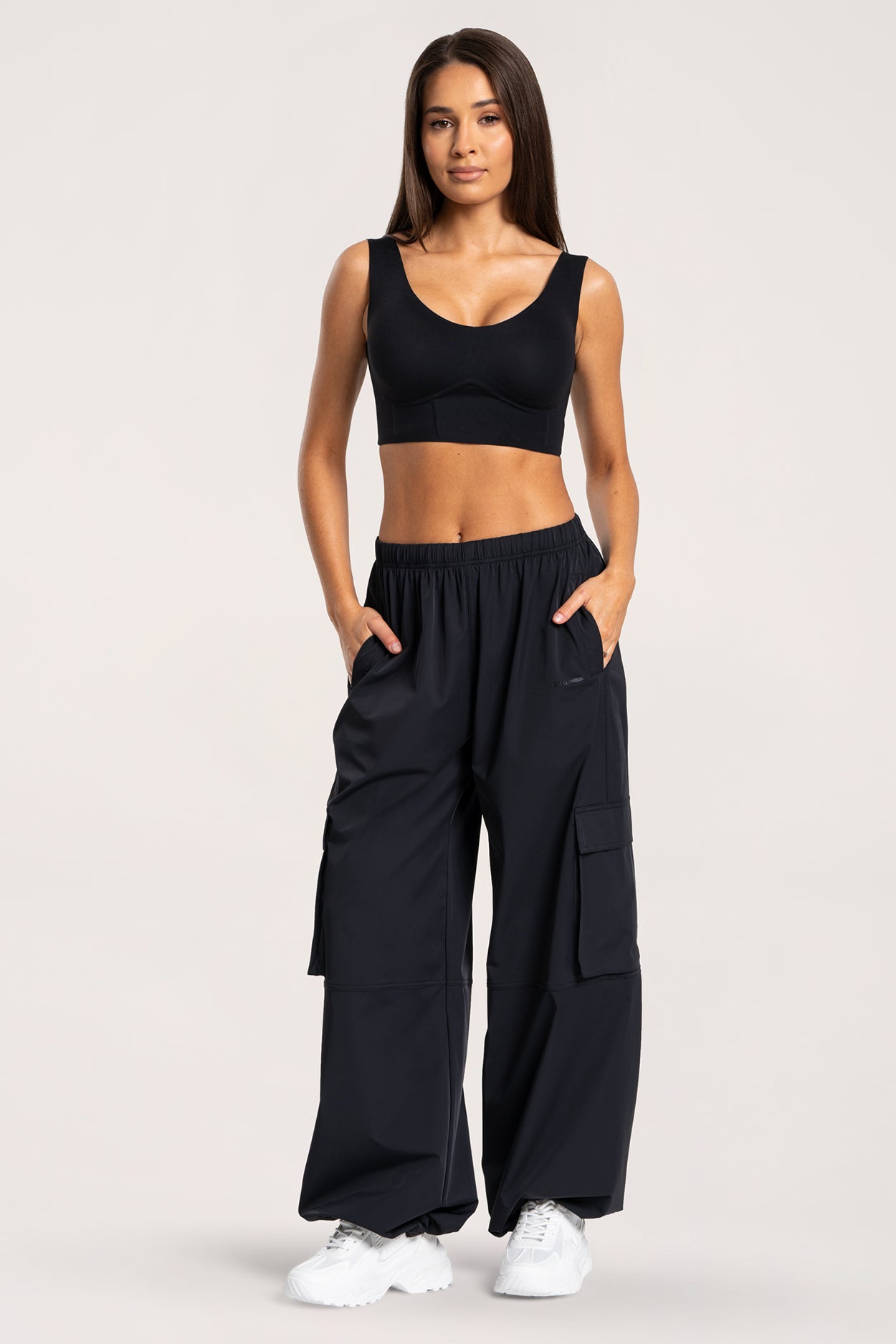 Kalhoty cargo UN1FORM black