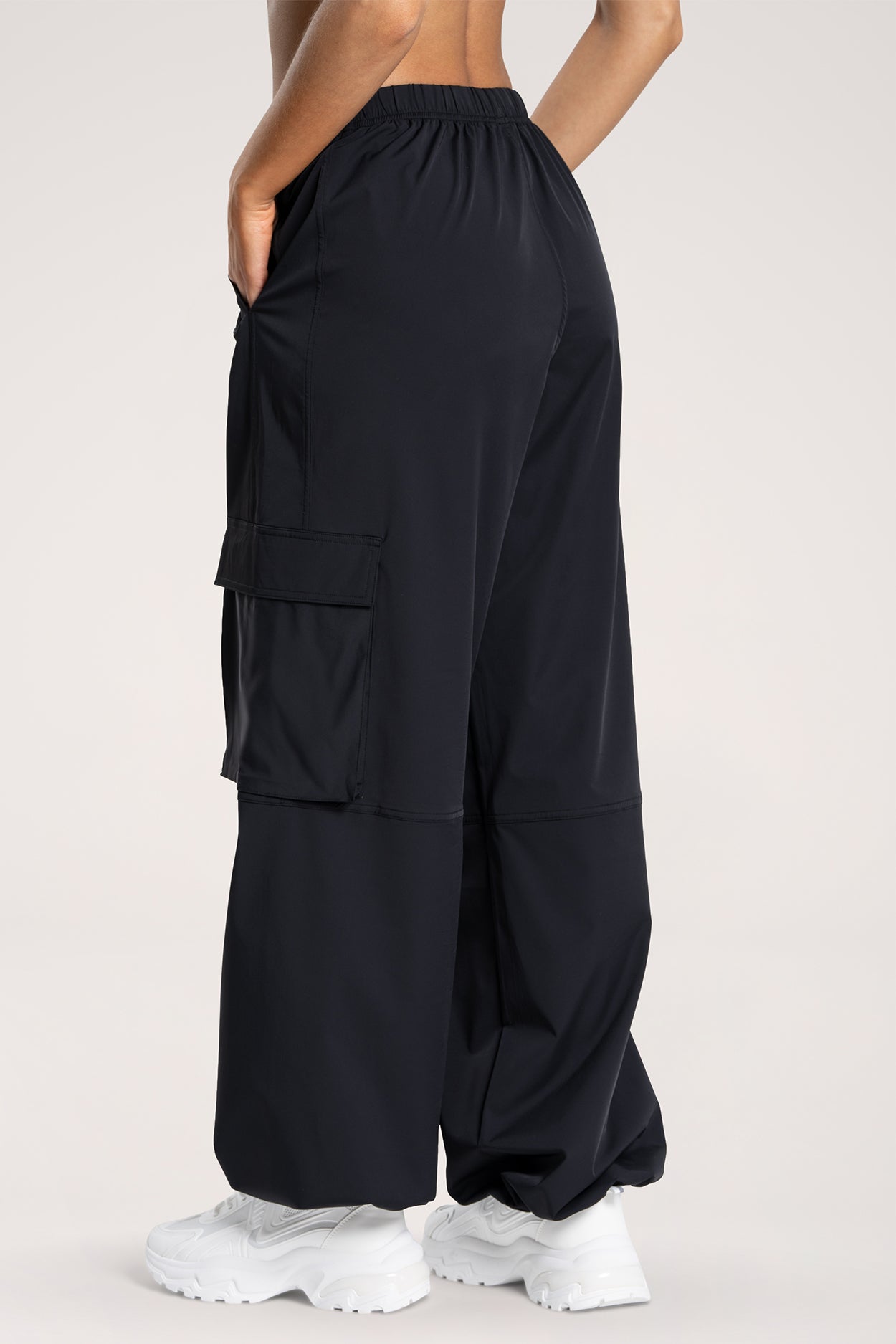 Kalhoty cargo UN1FORM black