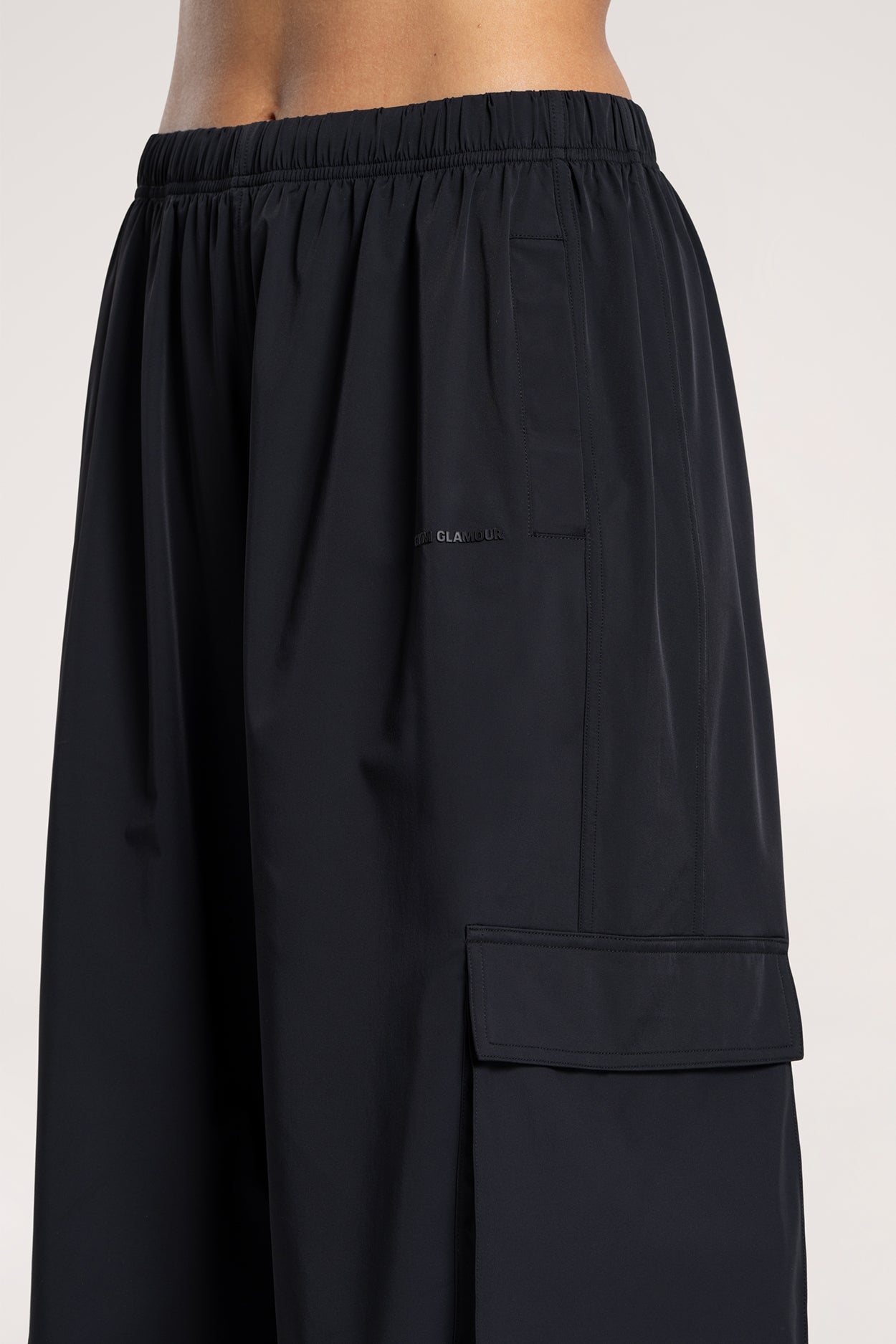 Kalhoty cargo UN1FORM black