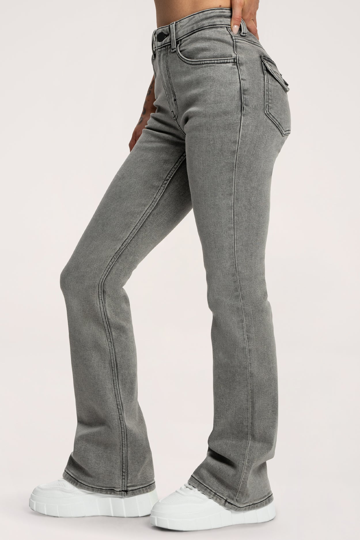 Džíny zvony push up light grey