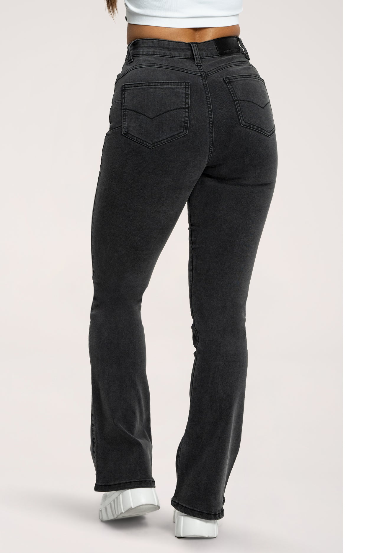 Džíny zvony perfect slim black