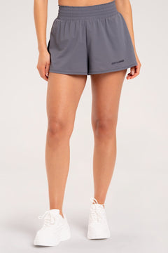 Šortky Court grey