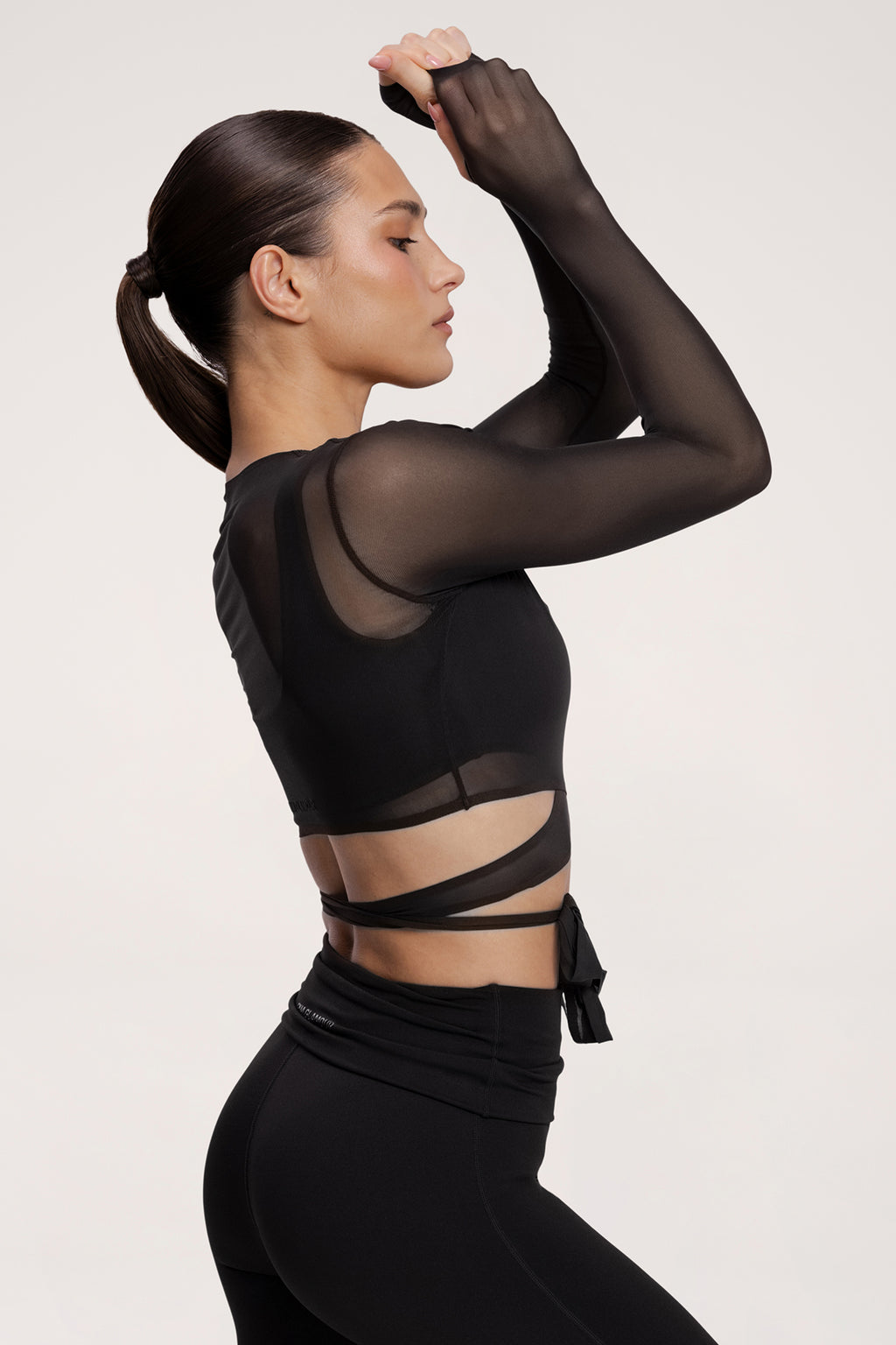 Vázaný přehoz pilates era black