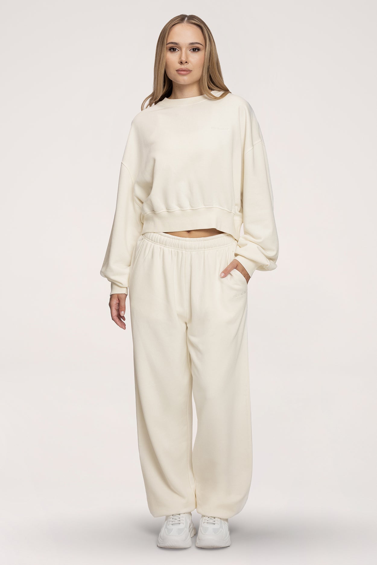 Tepláky se stahovací gumou Easy off white