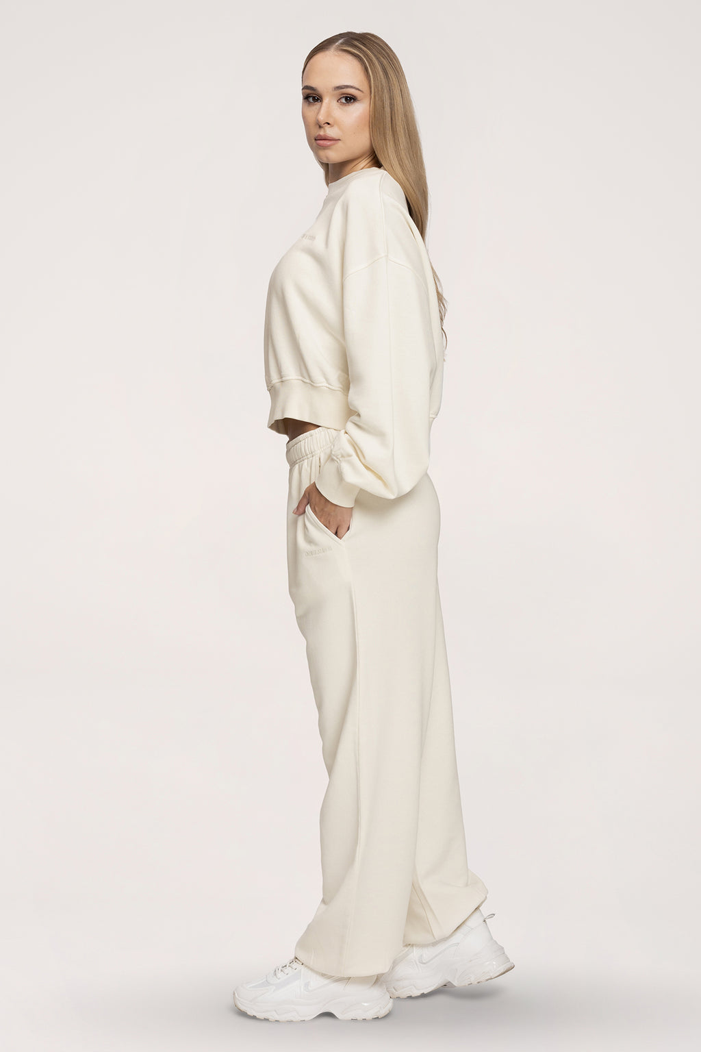 Tepláky se stahovací gumou Easy off white