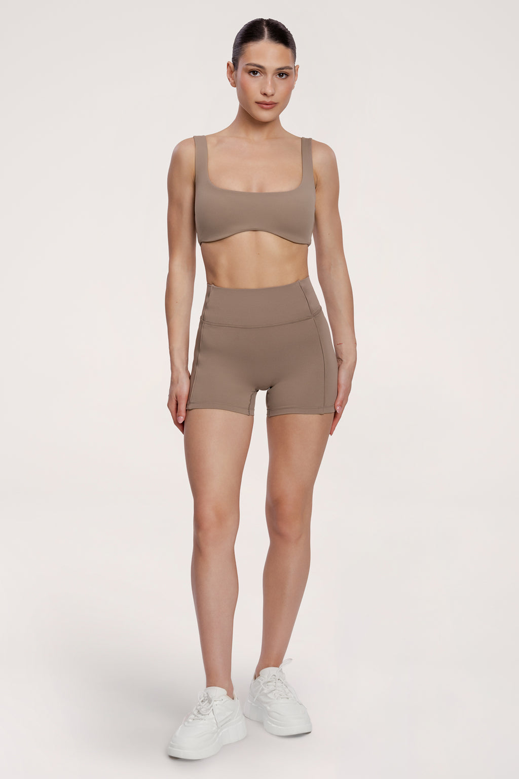 Šortky pilates era warm beige