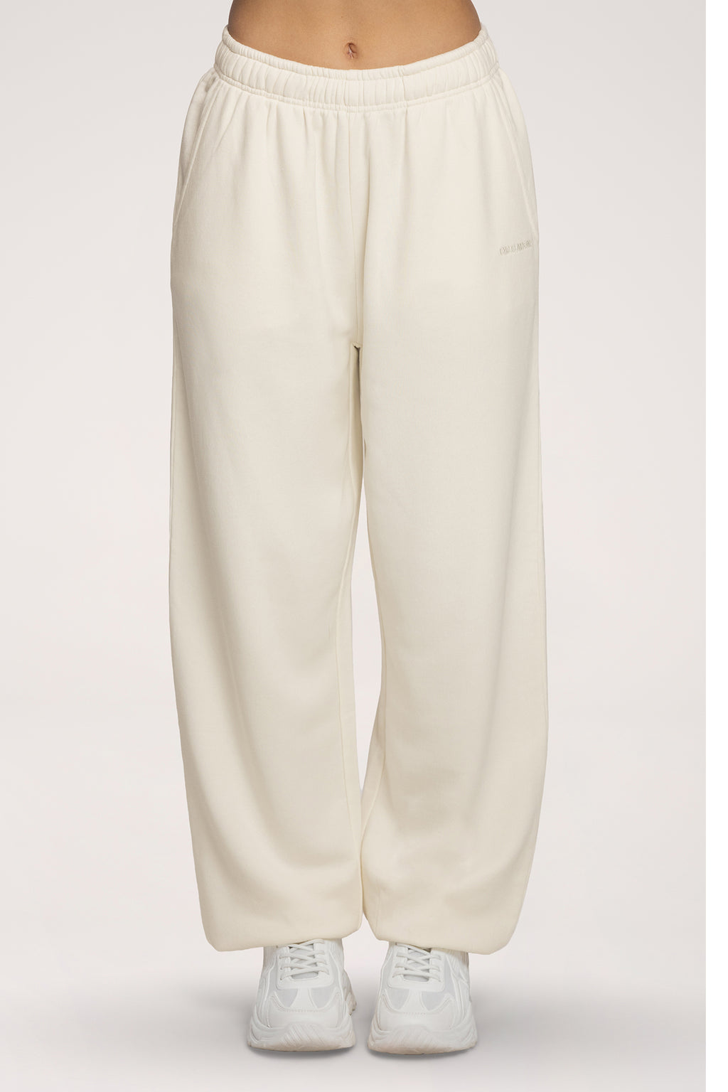 Tepláky se stahovací gumou Easy off white