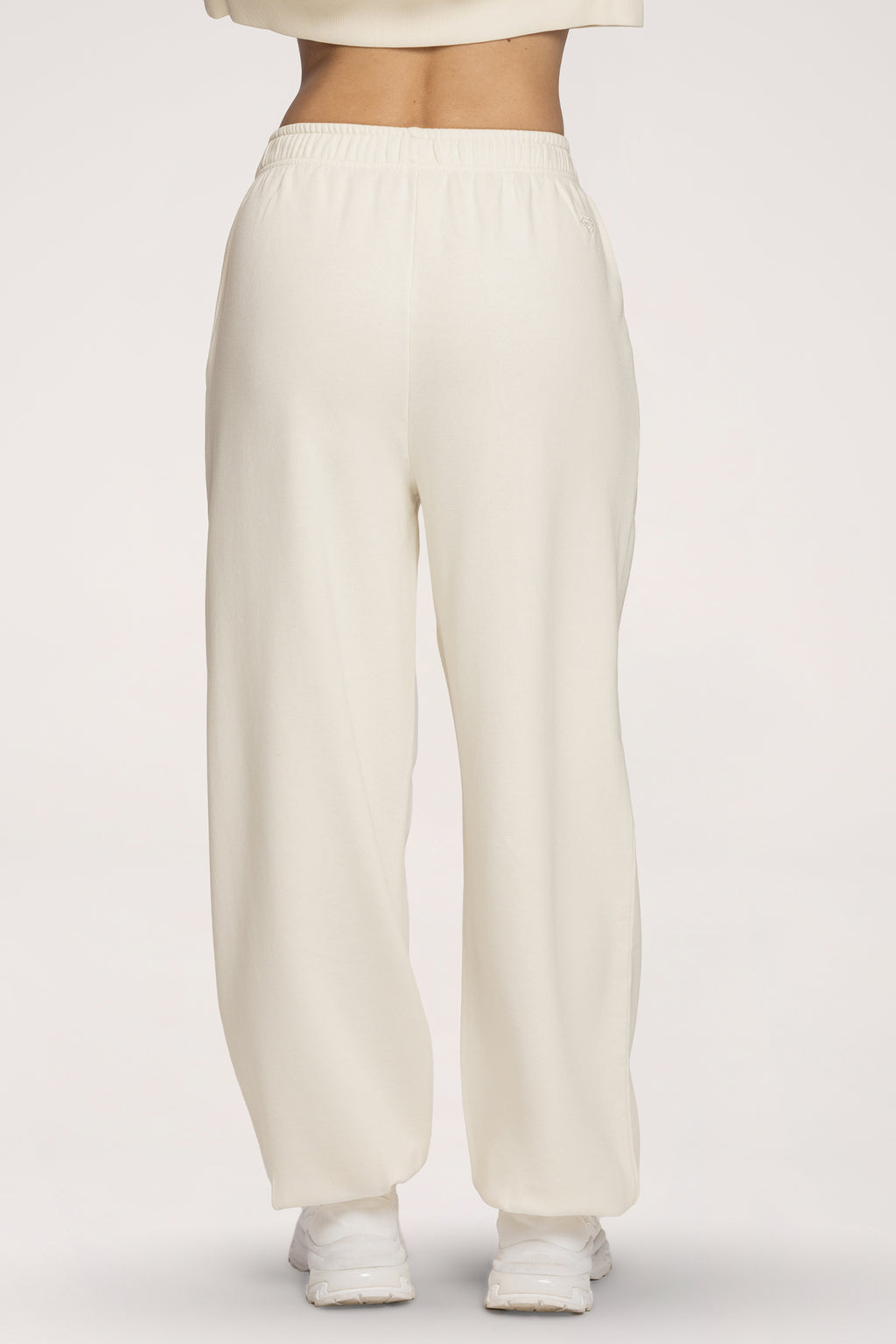 Tepláky se stahovací gumou Easy off white