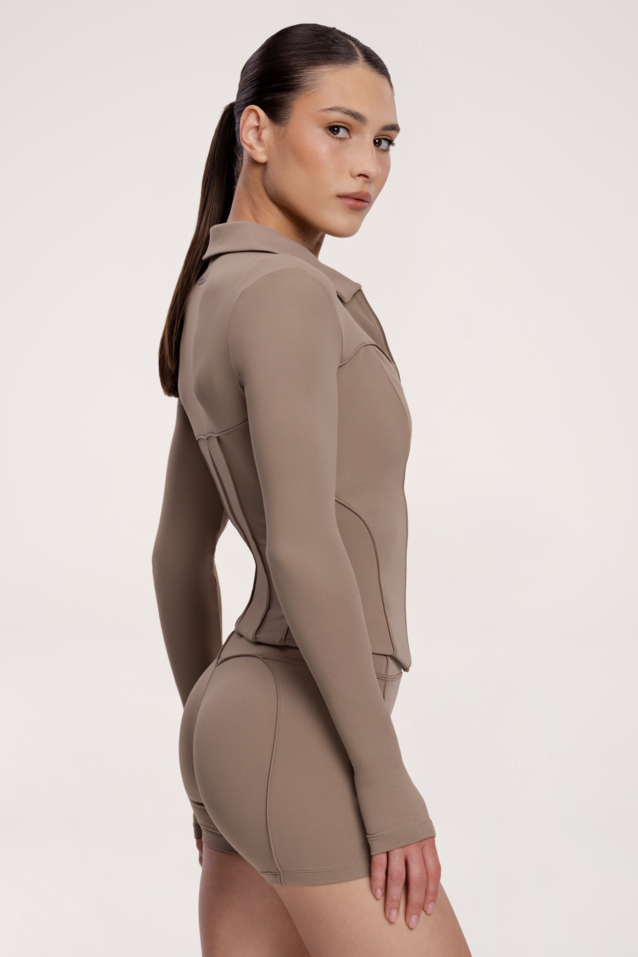 Mikina na zip pilates era warm beige