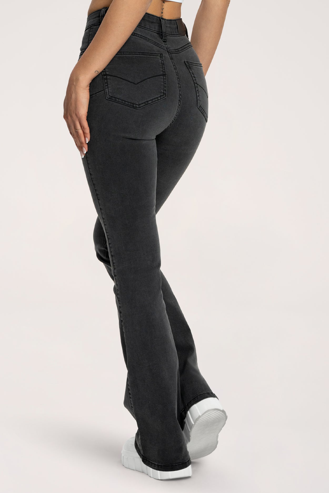 Jeansy long dzwony perfect slim black