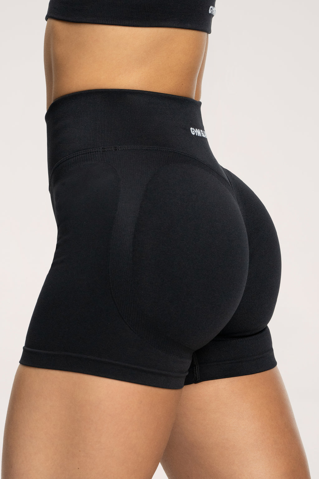 Šortky lift black