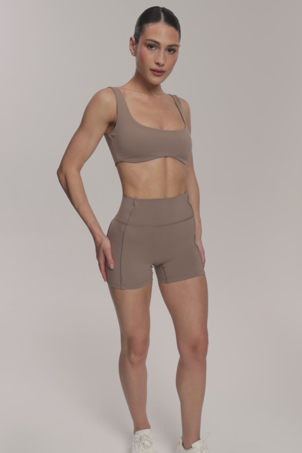 Šortky pilates era warm beige
