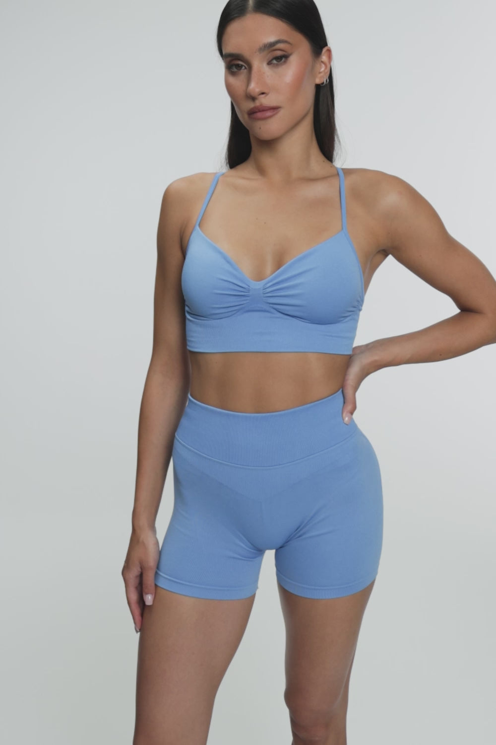Podprsenka s hlubokým výstřihem ice blue