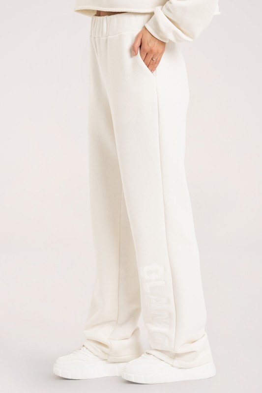 _0011_251030_GymGlamour_EASE_BLUZA_white_1959.jpg