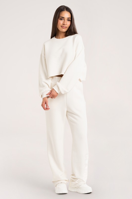 _0014_251030_GymGlamour_EASE_BLUZA_white_1909.jpg