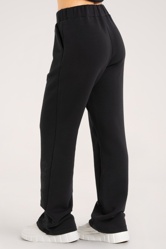 _0005_251030_GymGlamour_EASE_SPODNIE_PROSTE_black_1699.jpg
