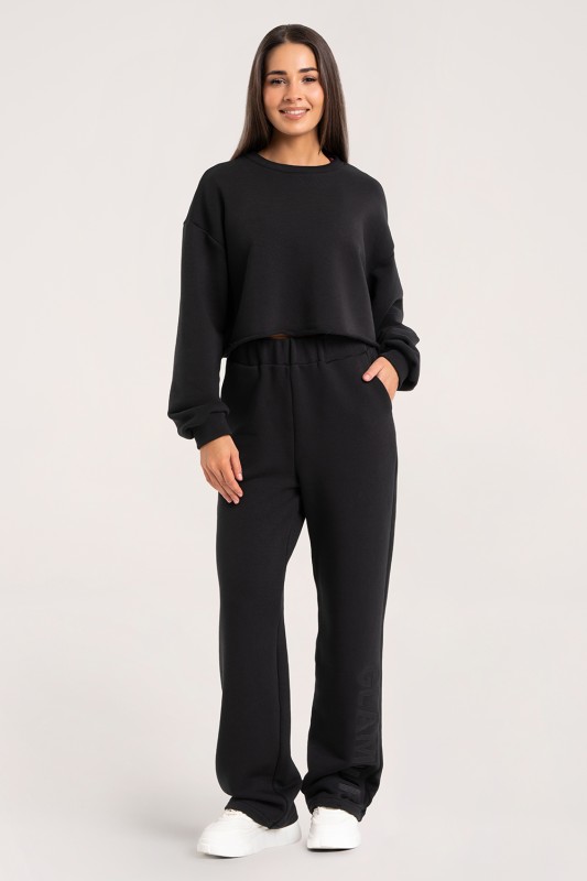 _0009_251030_GymGlamour_EASE_SPODNIE_PROSTE_black_1632.jpg